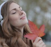 Wach und zufrieden durch die dunkle Jahreszeit