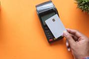 Kontaktloses Bezahlen: mit Karte, Handy oder Smartwatch